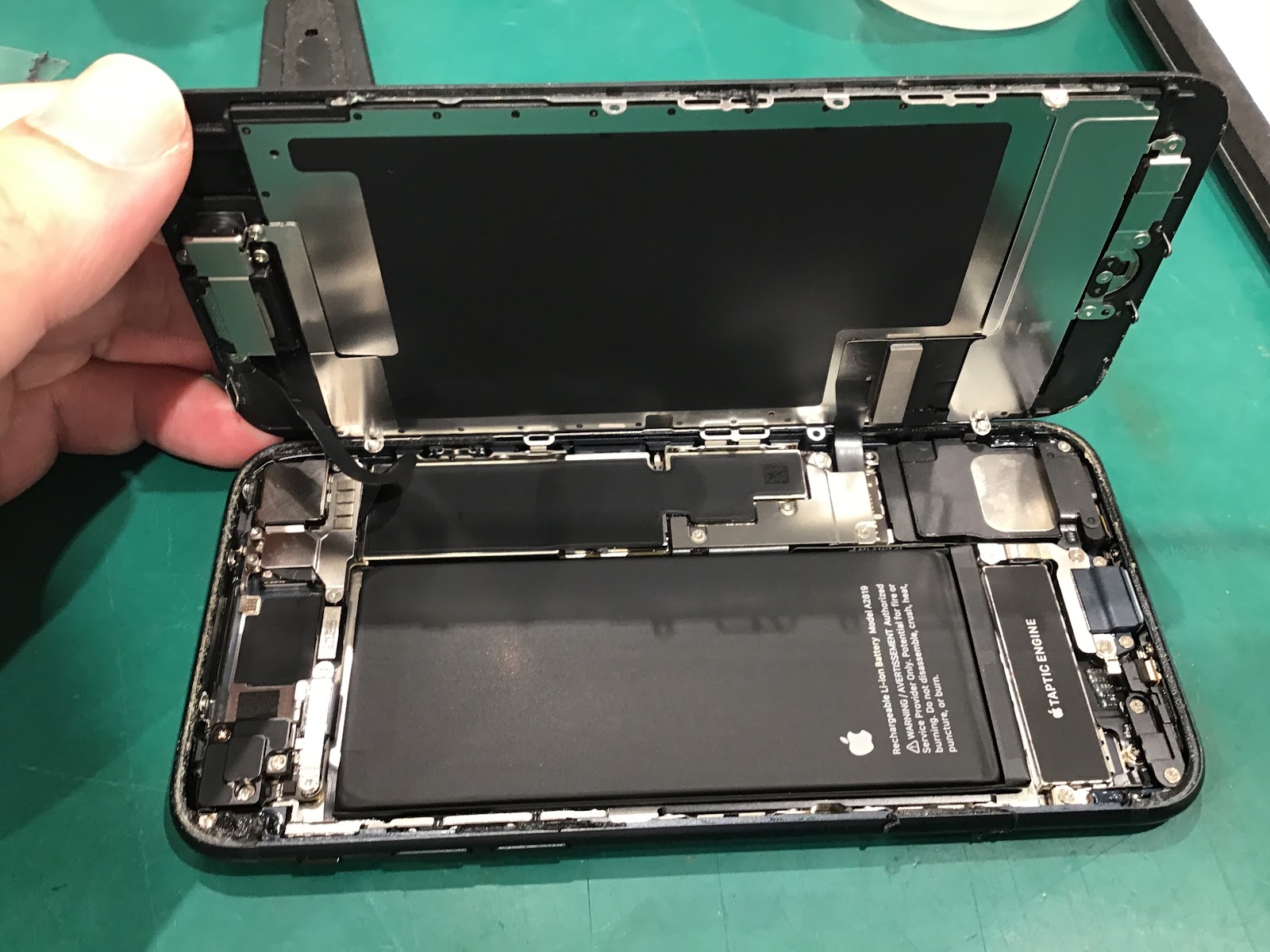 iPhoneSE3のバッテリー交換を承りました！【スマホ修理工房丸井錦糸町店】